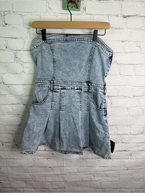 LULUS Denim Y2K Inspired Halter Mini Dress Medium NWT